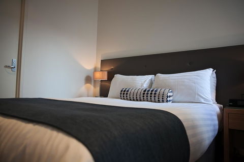 Mawson Lakes Hotel - Accommodation Brisbane 2