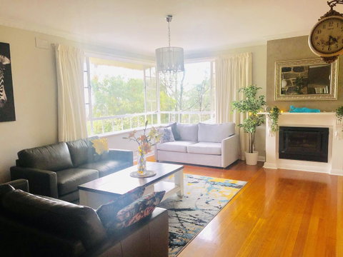 Stunning House With Beautiful Entertainment Area!! - Accommodation Brisbane 1