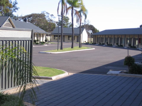 Sundowner Motel Hotel - Accommodation Brisbane 1