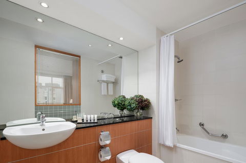 Rydges Newcastle - Accommodation Brisbane 14