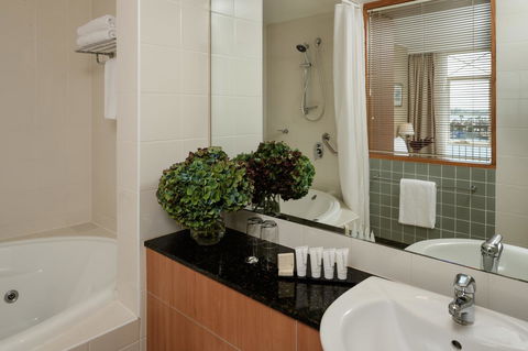 Rydges Newcastle - Accommodation Brisbane 15