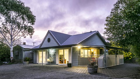 One Tree Bed And Breakfast - Accommodation Brisbane 0