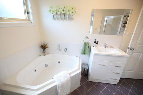 One Tree Bed And Breakfast - Accommodation Brisbane 10