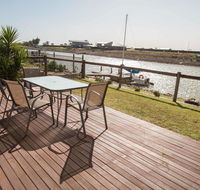 Waterfront on Jefferson at Wellington Marina SA - Accommodation Brisbane
