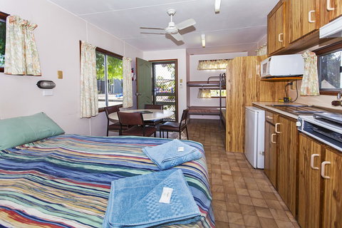 Echo Holiday Parks - Naracoorte - Accommodation Brisbane 2