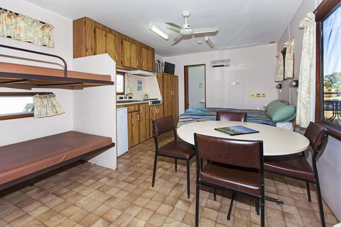 Echo Holiday Parks - Naracoorte - Accommodation Brisbane 1