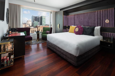 QT Perth - Accommodation Brisbane 1