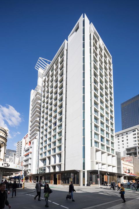 QT Perth - Accommodation Brisbane 7