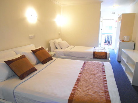 Econo Lodge Rivervale - Accommodation Brisbane 0