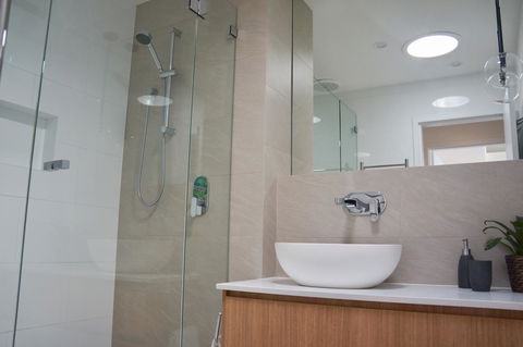 Cottesloe Beachfront Ocean View Apartment - Accommodation Brisbane 15