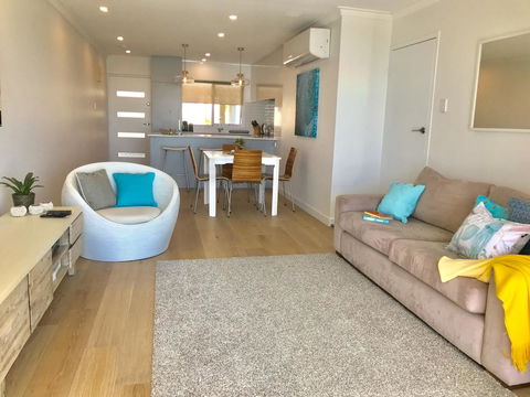 Cottesloe Beachfront Ocean View Apartment - Accommodation Brisbane 7