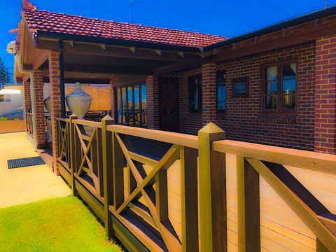 The Compass Beach House - Accommodation Brisbane 2