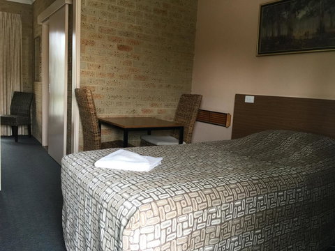 Mount Barker Valley Views Motel & Chalets, Western Australia - Accommodation Brisbane 8