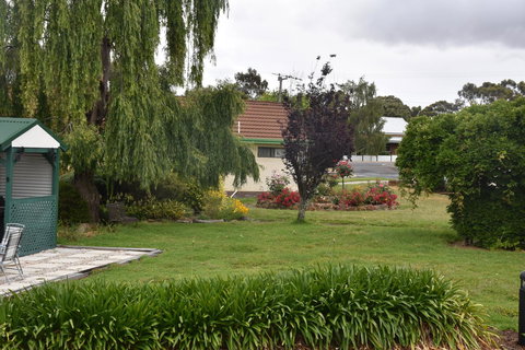 Mount Barker Valley Views Motel & Chalets, Western Australia - Accommodation Brisbane 25