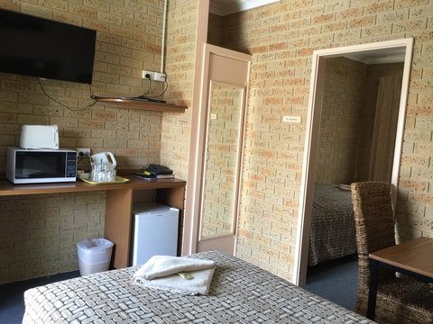 Mount Barker Valley Views Motel & Chalets, Western Australia - Accommodation Brisbane 7