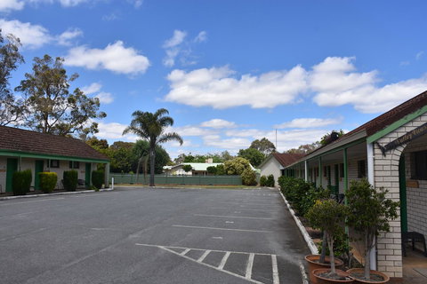 Mount Barker Valley Views Motel & Chalets, Western Australia - Accommodation Brisbane 12