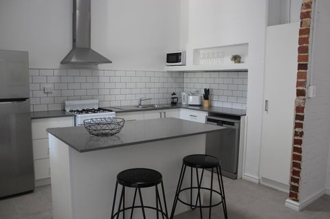 Captain\'s Heritage Cottage - Central Fremantle 2 Bedroom Historic Cottage - Accommodation Brisbane 5