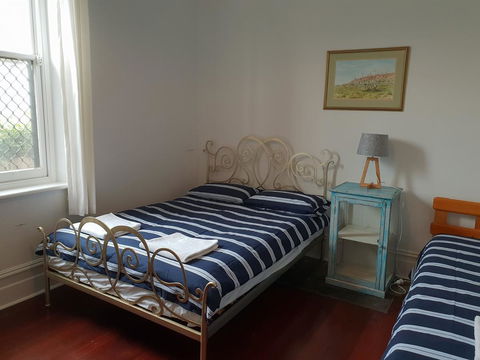 Captain\'s Heritage Cottage - Central Fremantle 2 Bedroom Historic Cottage - Accommodation Brisbane 6
