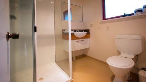 Karri Mia Chalets And Studios - Accommodation Brisbane 26