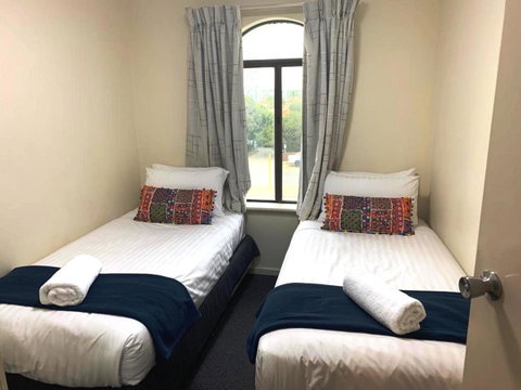 West Beach Lagoon 123 - Location & Views!!! - Accommodation Brisbane 4