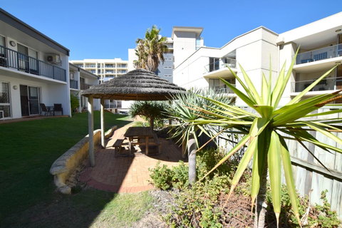 West Beach Lagoon 123 - Location & Views!!! - Accommodation Brisbane 15