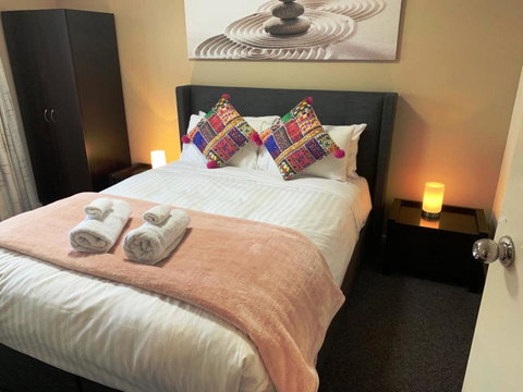 West Beach Lagoon 123 - Location & Views!!! - Accommodation Brisbane 2
