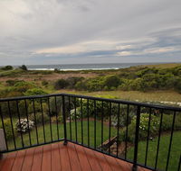 Beachfront Apartments - Accommodation Brisbane