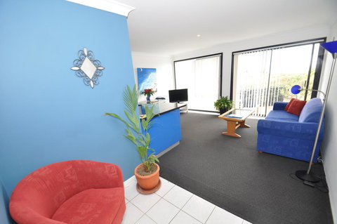 Beachfront Apartments - Accommodation Brisbane 3