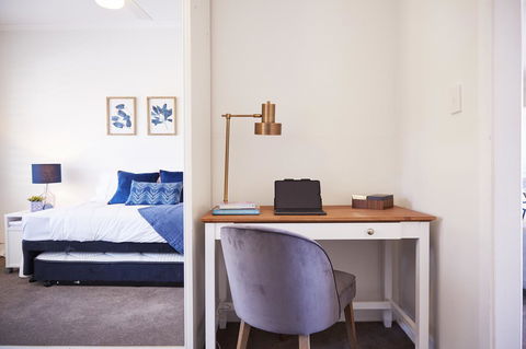 Bright And Spacious Family Home With Leafy Deck - Accommodation Brisbane 27
