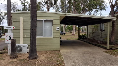 Glenwood Tourist Park & Motel - Accommodation Brisbane 2