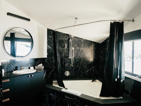 Waves Byron Bay - Accommodation Brisbane 22