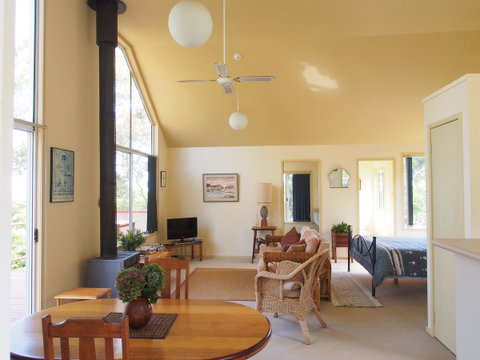 Bundle Hill Cottages - Accommodation Brisbane 6
