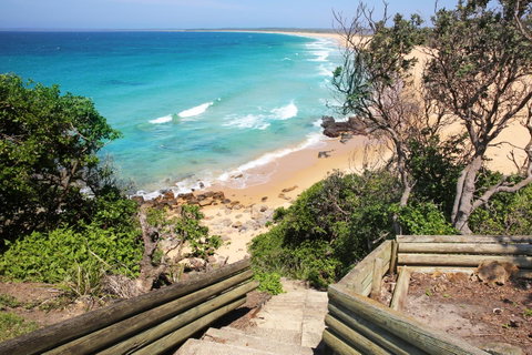 Neptune I Absolute Beachfront I Stunning Views - Accommodation Brisbane 33