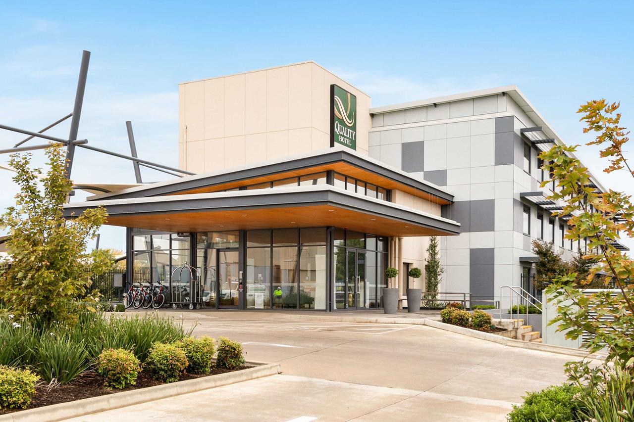 Glenfield Park NSW Accommodation Brisbane