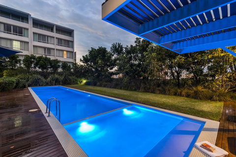 Oaks Nelson Bay Lure Suites - Accommodation Brisbane 11