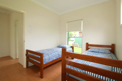 Anglesea, 17 Hodgson Street - Accommodation Brisbane 8