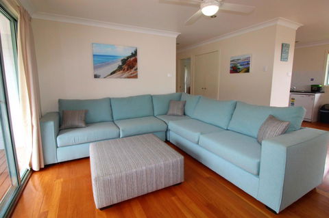 Anglesea, 17 Hodgson Street - Accommodation Brisbane 1