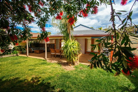 Sunbaker Pet Friendly Awards Finalist 4 Mins Walk To Culburra Beach - Accommodation Brisbane 30