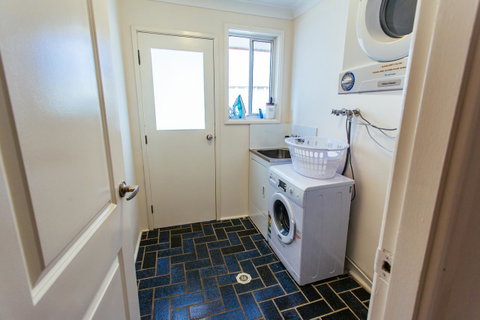 Sunbaker Pet Friendly Awards Finalist 4 Mins Walk To Culburra Beach - Accommodation Brisbane 27