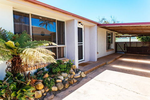 Sunbaker Pet Friendly Awards Finalist 4 Mins Walk To Culburra Beach - Accommodation Brisbane 34