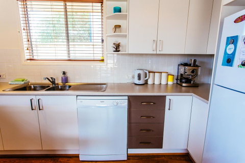 Sunbaker Pet Friendly Awards Finalist 4 Mins Walk To Culburra Beach - Accommodation Brisbane 14
