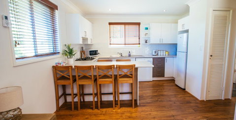 Sunbaker Pet Friendly Awards Finalist 4 Mins Walk To Culburra Beach - Accommodation Brisbane 13