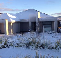 Jindabyne Executive - Accommodation Brisbane
