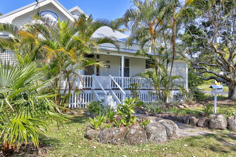 Arcadia House - Accommodation Brisbane 33