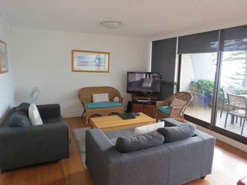 Manly Paradise Motel & Apartments - Accommodation Brisbane 25