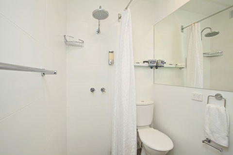 Manly Paradise Motel & Apartments - Accommodation Brisbane 11