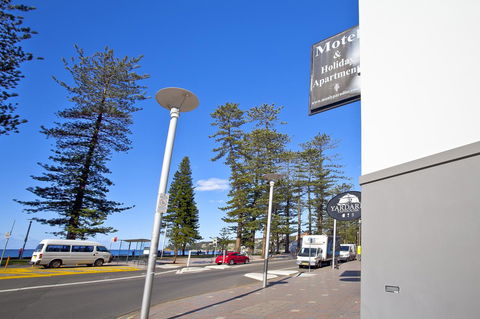 Manly Paradise Motel & Apartments - Accommodation Brisbane 18