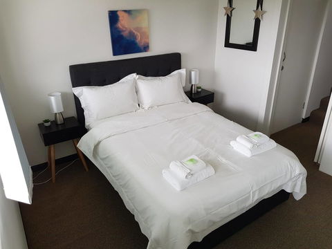 Manly Central Executive - Accommodation Brisbane 12
