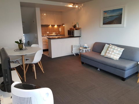 Manly Central Executive - Accommodation Brisbane 9