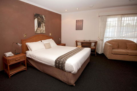 Sapphire Waters Motor Inn - Accommodation Brisbane 8